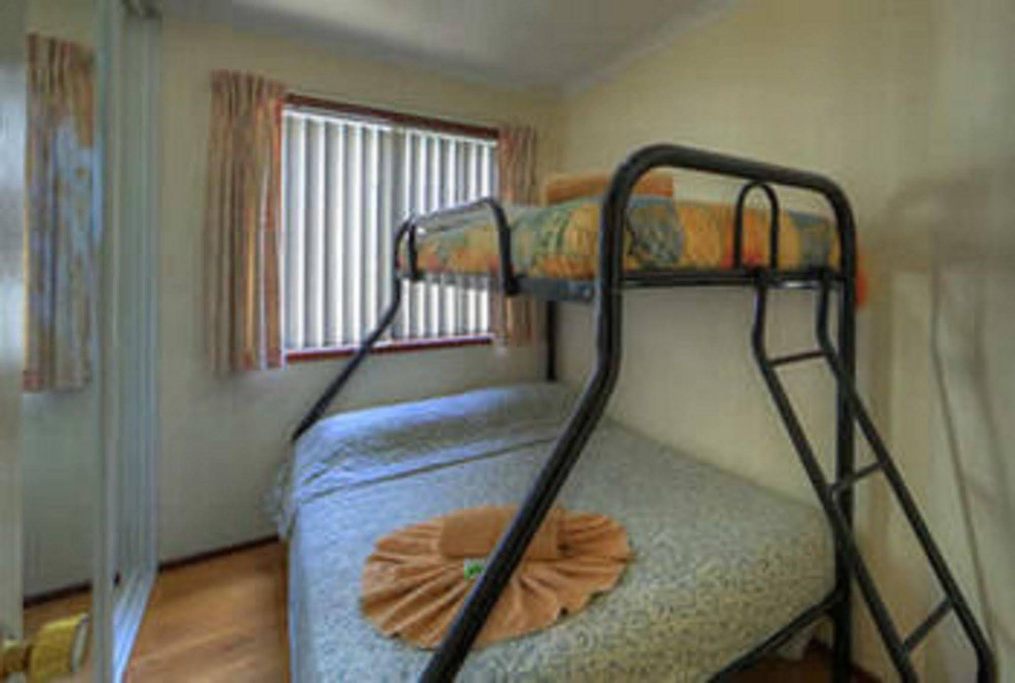Central Caravan Park Перт Экстерьер фото